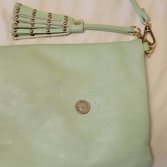 ❣️HP❣️Charming Charlie mint fold over snap/zip closure w/removable strap purse. - Picture 11 of 12